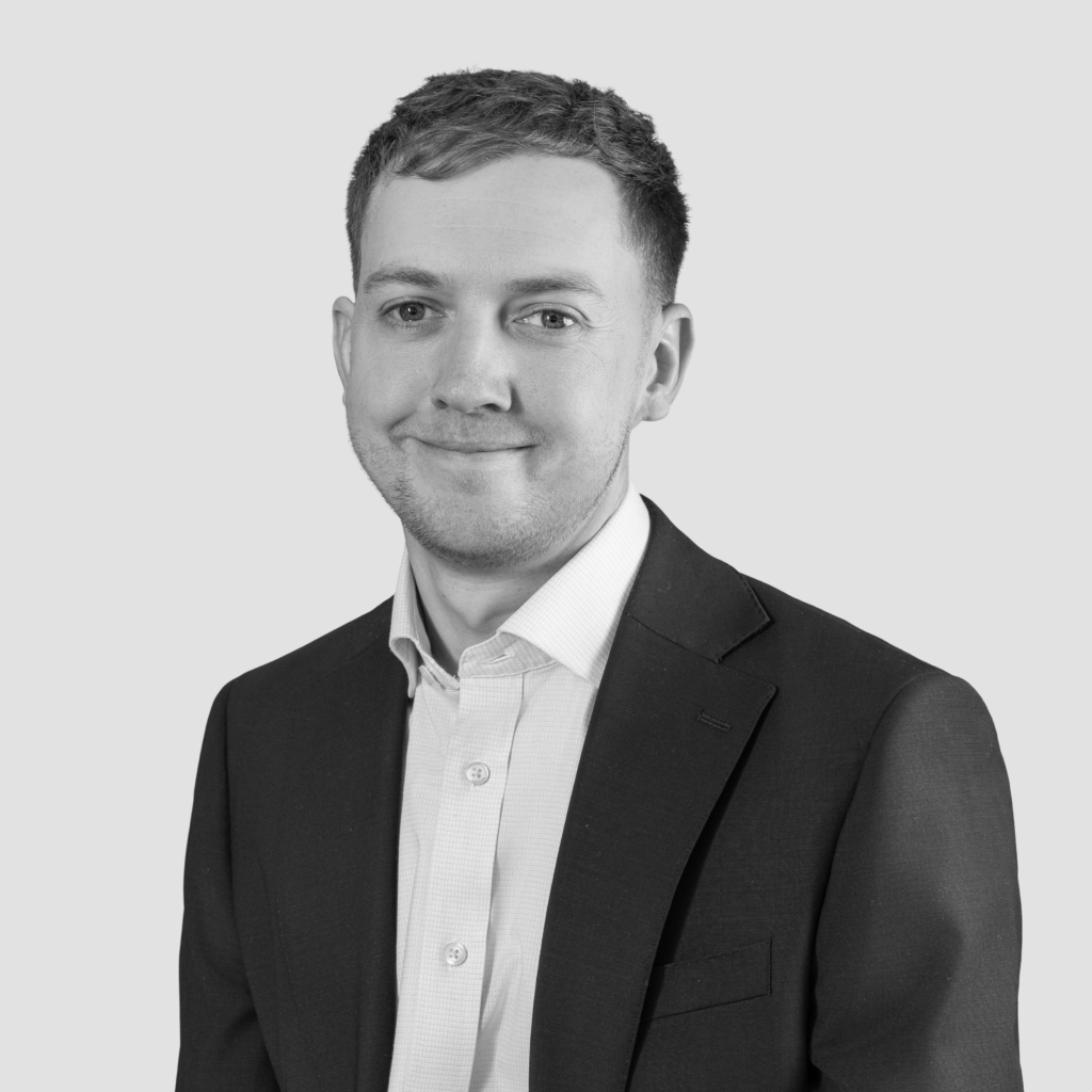 headshot for David Crease, Solicitor<br />
Broadfield UK