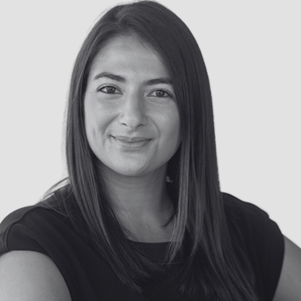 headshot for Farah Desai, Solicitor<br />
Broadfield UK