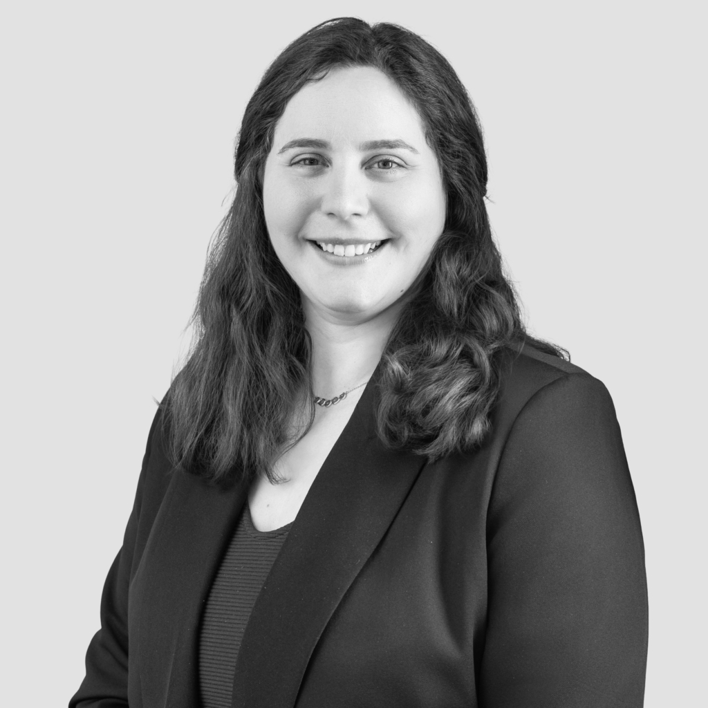 headshot for Isabel Francis, Senior Associate<br />
Broadfield UK