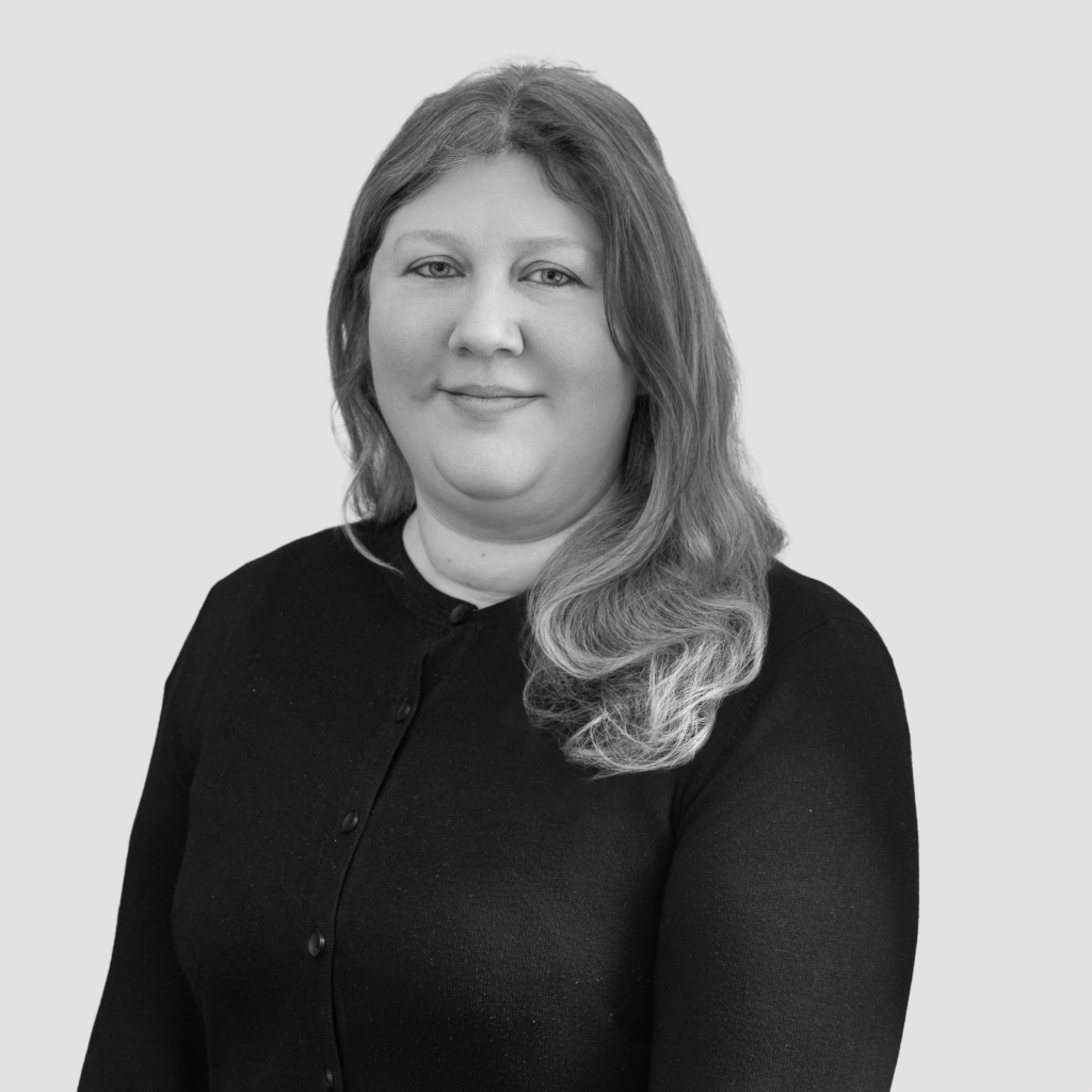 headshot for Kate Smith, Senior Associate<br />
Broadfield UK