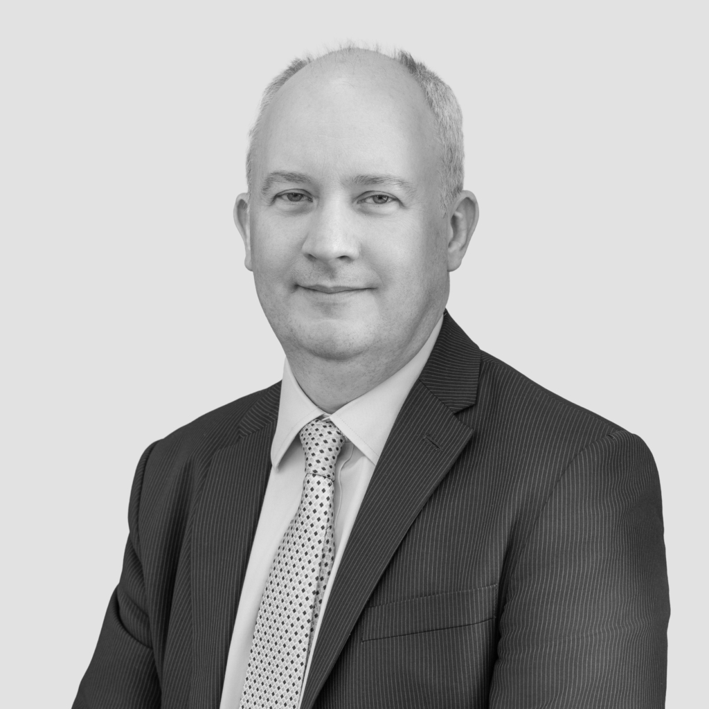 headshot for Owen Reynolds, Consultant<br />
Broadfield UK