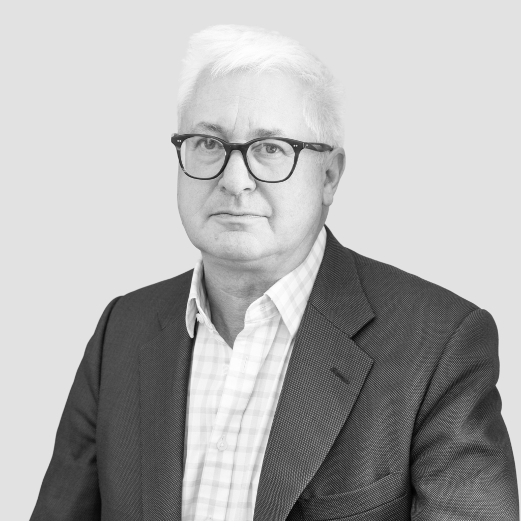 headshot for Philip Weaver, Partner<br />
Broadfield UK