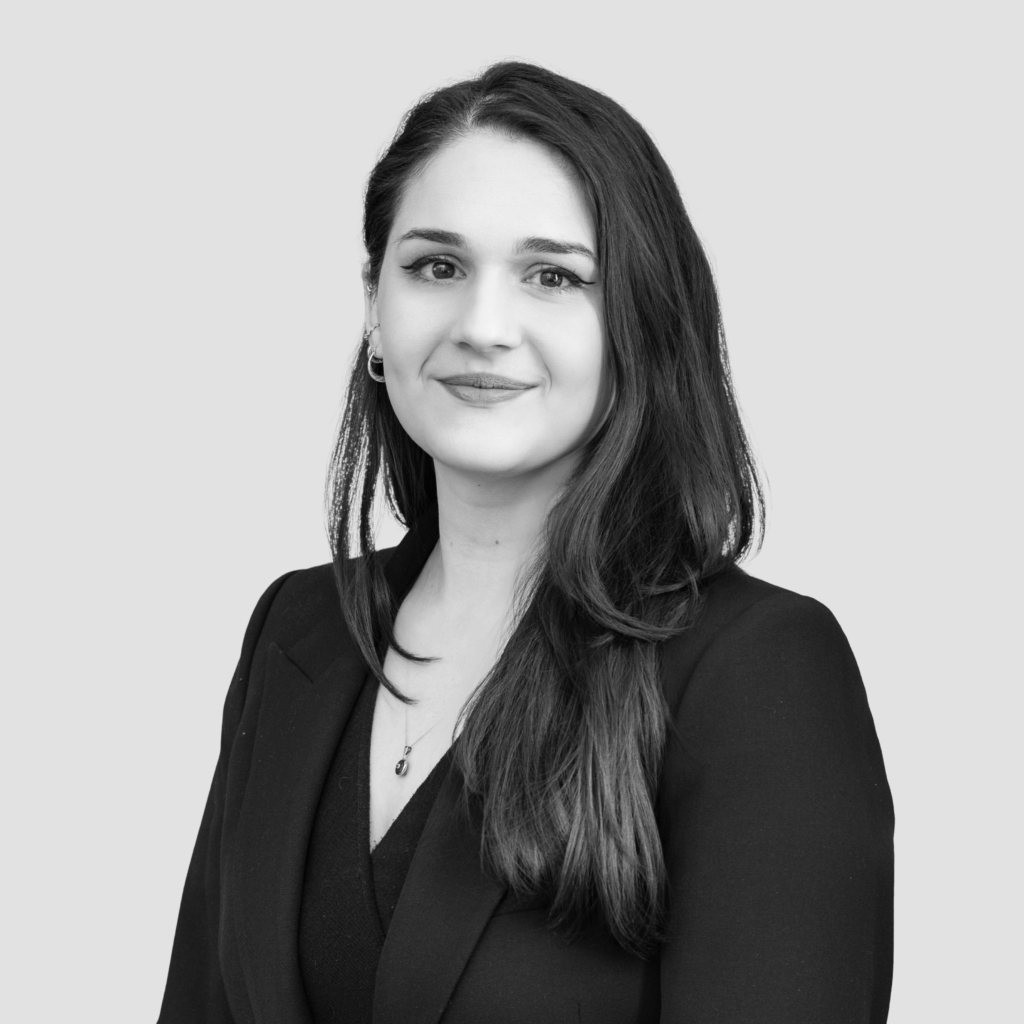 headshot for Sarah Arifi, Trainee Solicitor<br />
Broadfield UK