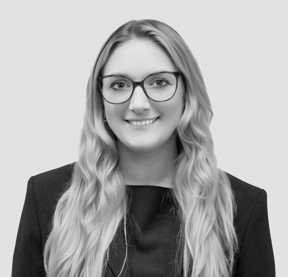 headshot for Sarah Fucci, Associate<br />
Broadfield U.S.