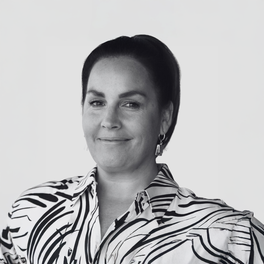 headshot for Vicki O’Neill-King, Chief Operating Officer<br />
Broadfield UK