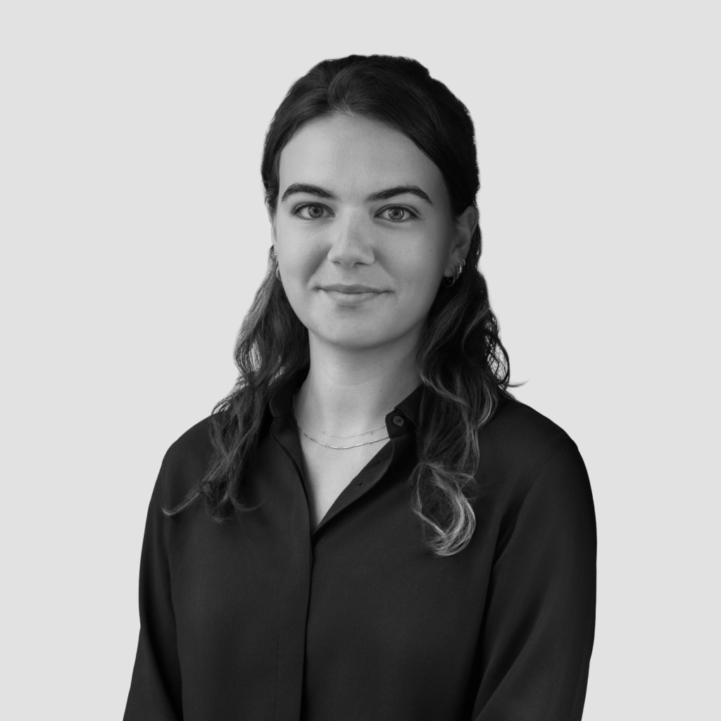 headshot for Idel Hanley, Trainee Solicitor<br />
Broadfield UK