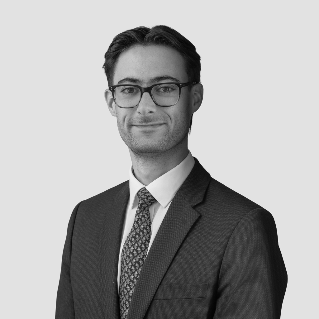 headshot for Robert Pearce, Trainee Solicitor<br />
Broadfield UK